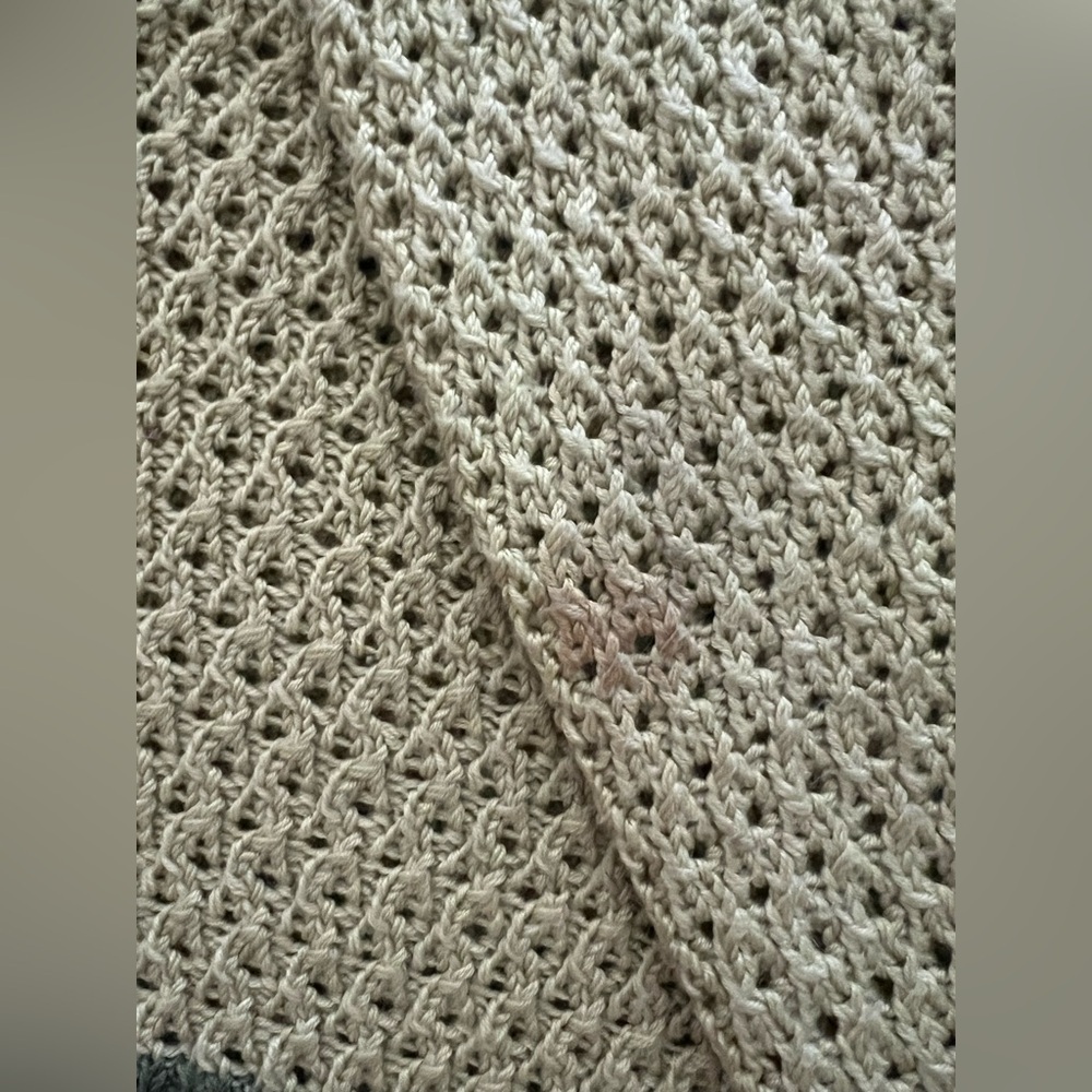 VINTAGE HANDMADE KNIT SWEATER - Picture 9 of 10